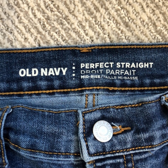 Old Navy Perfect Straight jeans. - Picture 3 of 4